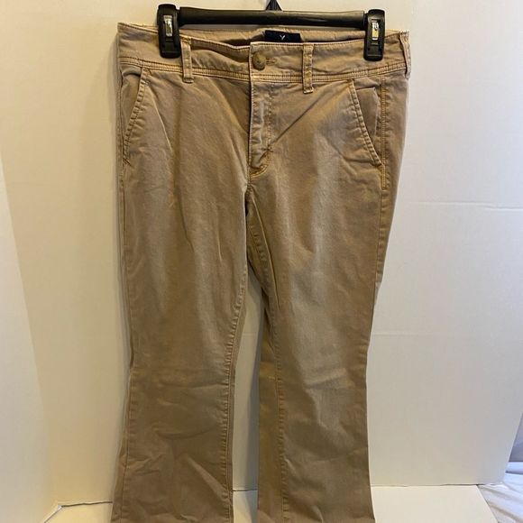 American Eagle Outfitters Pants - American Eagle khaki pants size 8